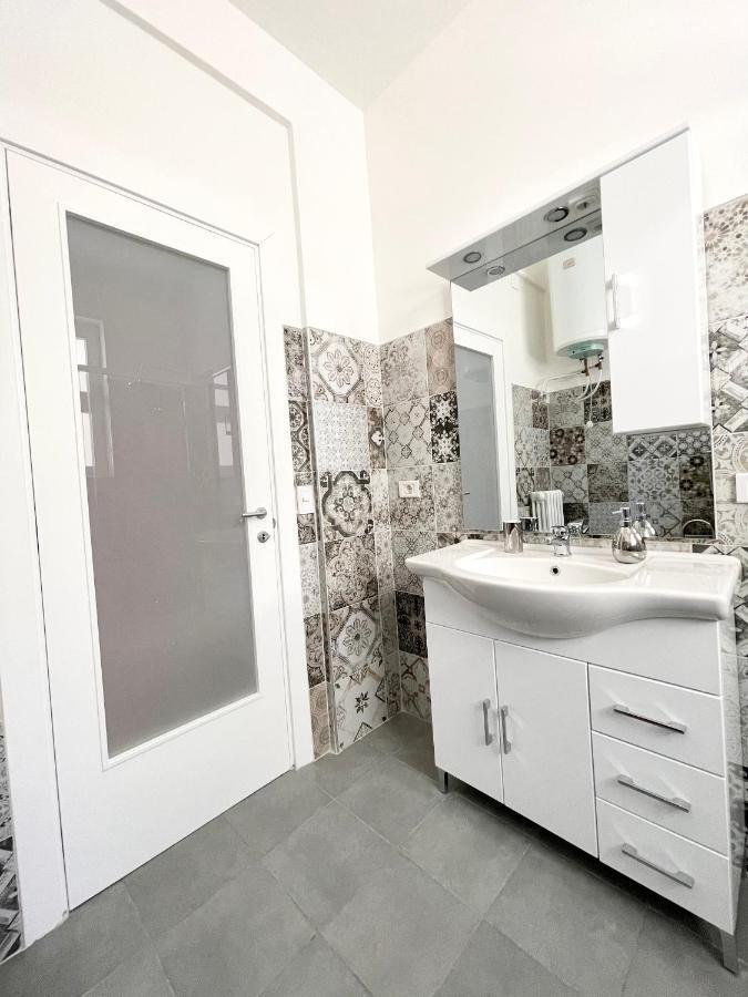 Apartment Savoia Bari Exterior foto
